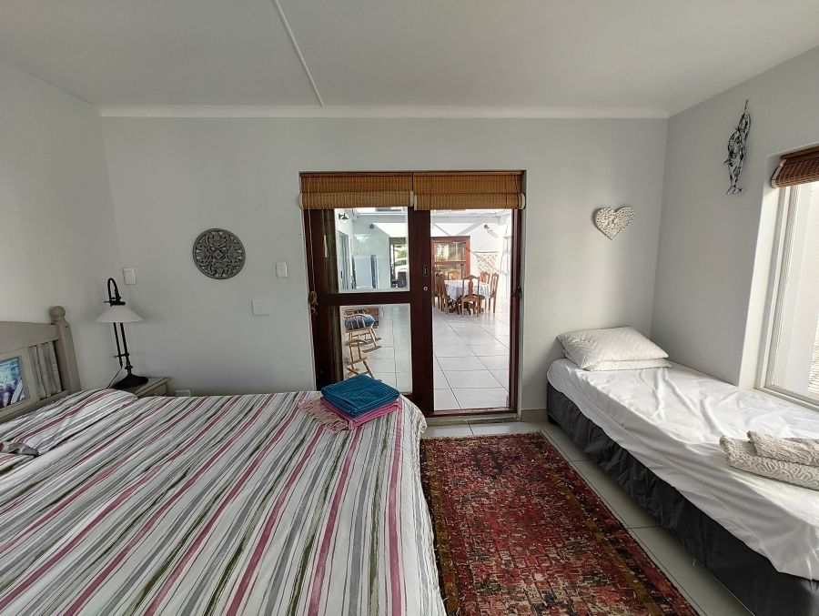 To Let 3 Bedroom Property for Rent in Stilbaai Wes Western Cape
